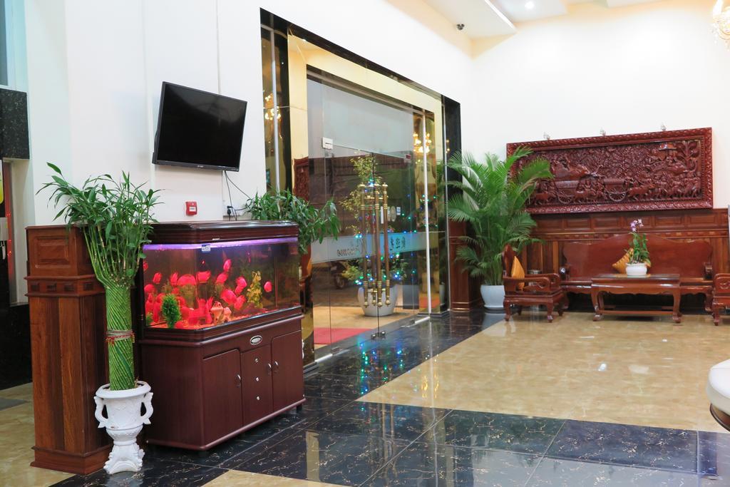 Huang Ting Hotel Phnom-Penh Buitenkant foto