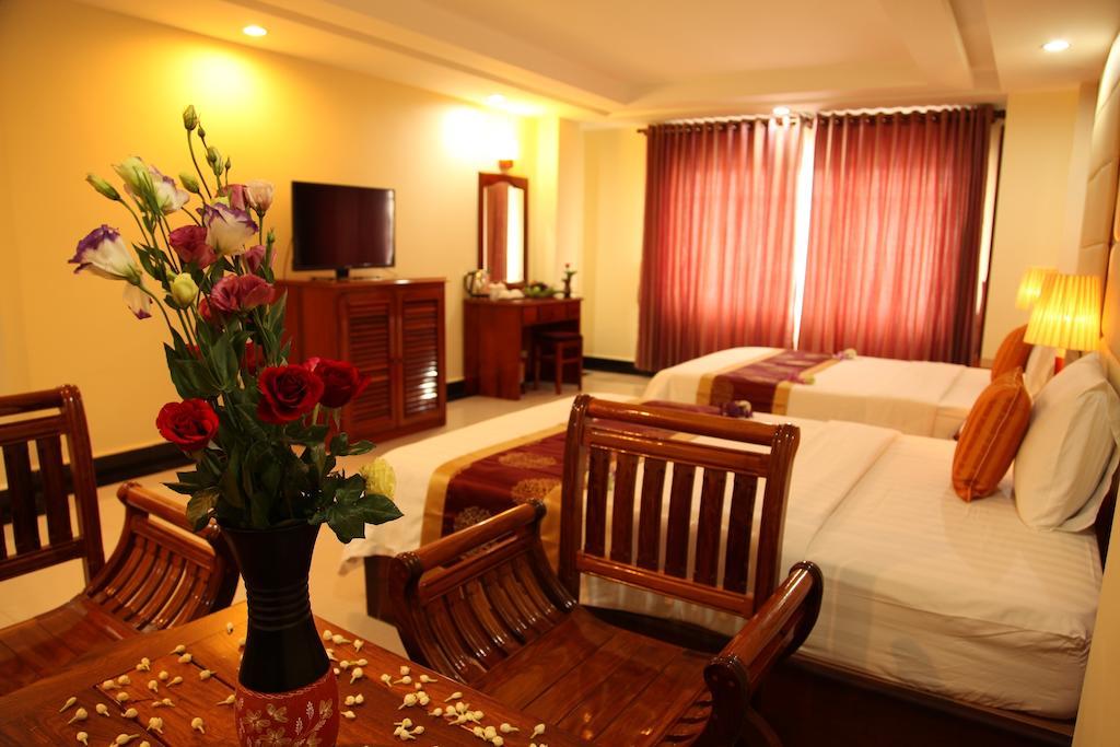 Huang Ting Hotel Phnom-Penh Buitenkant foto