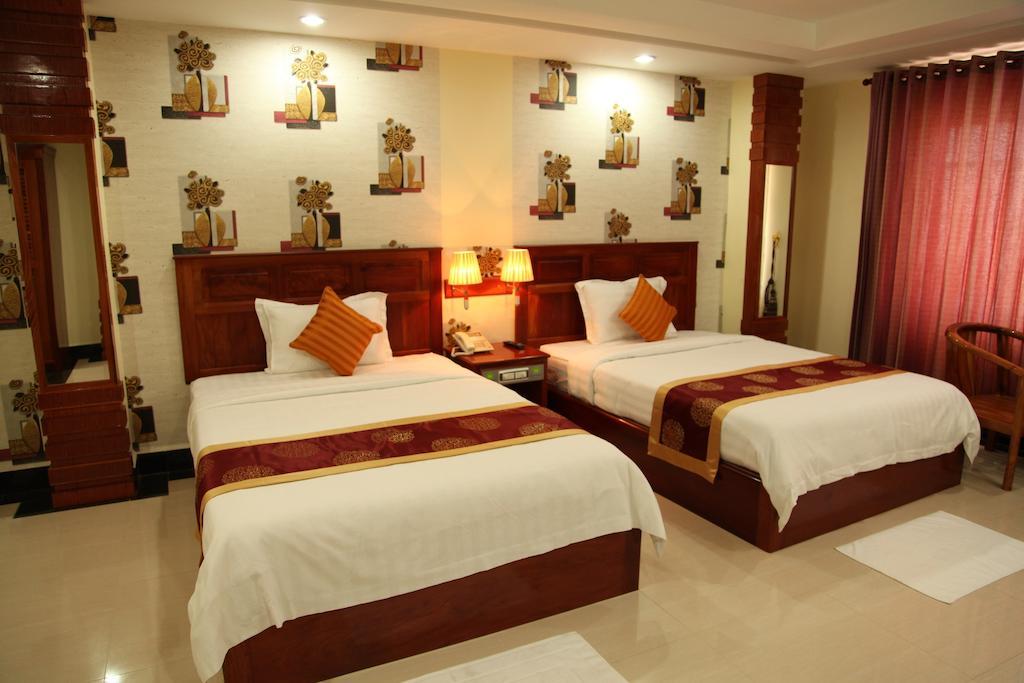 Huang Ting Hotel Phnom-Penh Buitenkant foto
