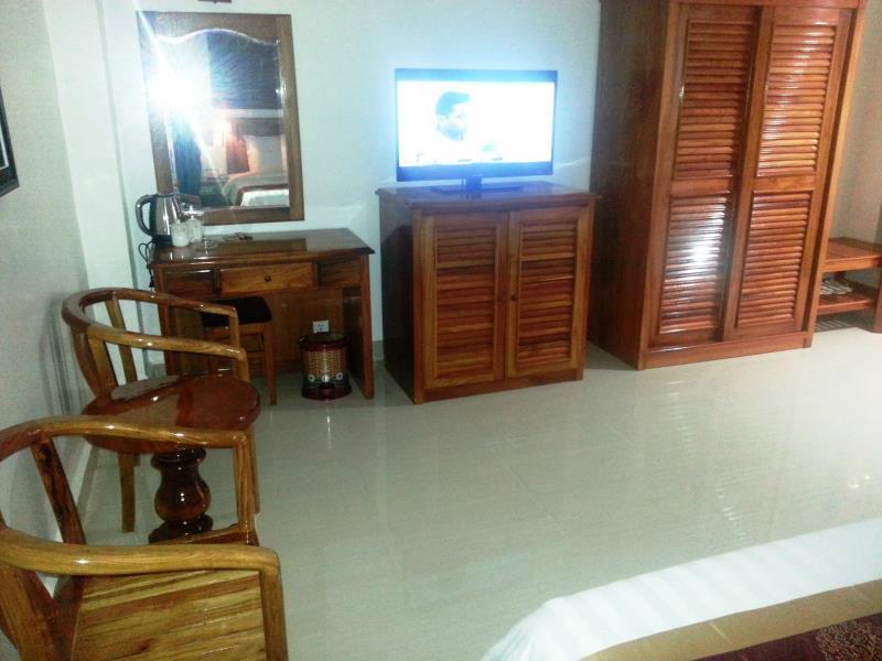 Huang Ting Hotel Phnom-Penh Buitenkant foto